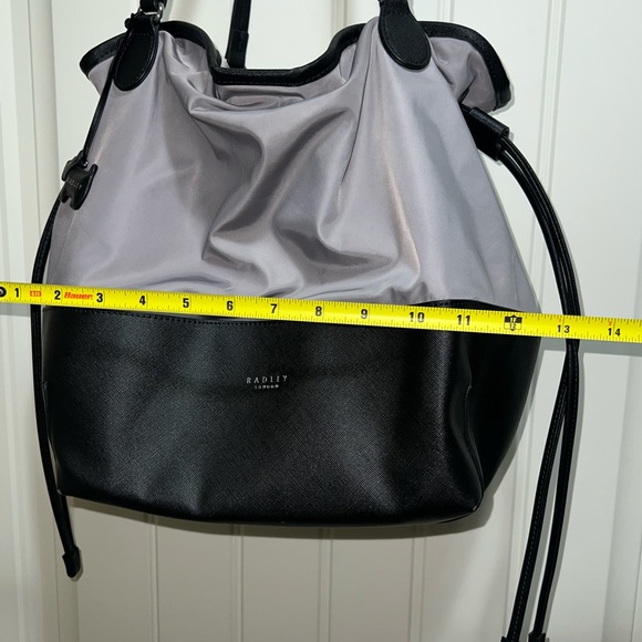 Radley London Dane Park Grey with Black Tote Purse Bag Drawstring - Picture 9 of 9